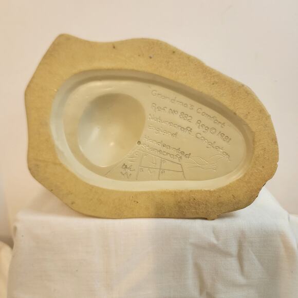 Vtg 1981 Naturecraft England Grandmas Comfort Figure 882 Hand Painted Stonecraft - Picture 4 of 12